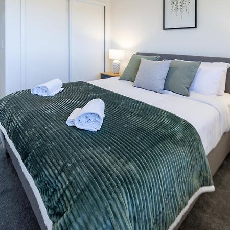 1 Bedroom 1 Bath, Executive Escape, Northlands Mall Christchurch Dış mekan fotoğraf