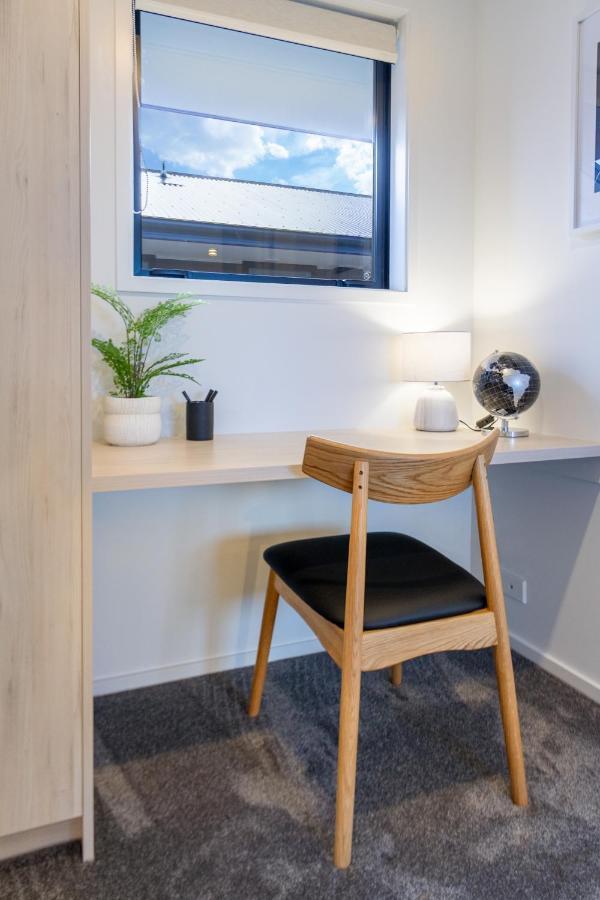 1 Bedroom 1 Bath, Executive Escape, Northlands Mall Christchurch Dış mekan fotoğraf